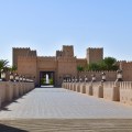 Qasr Al Sarab mitten in der Wüste