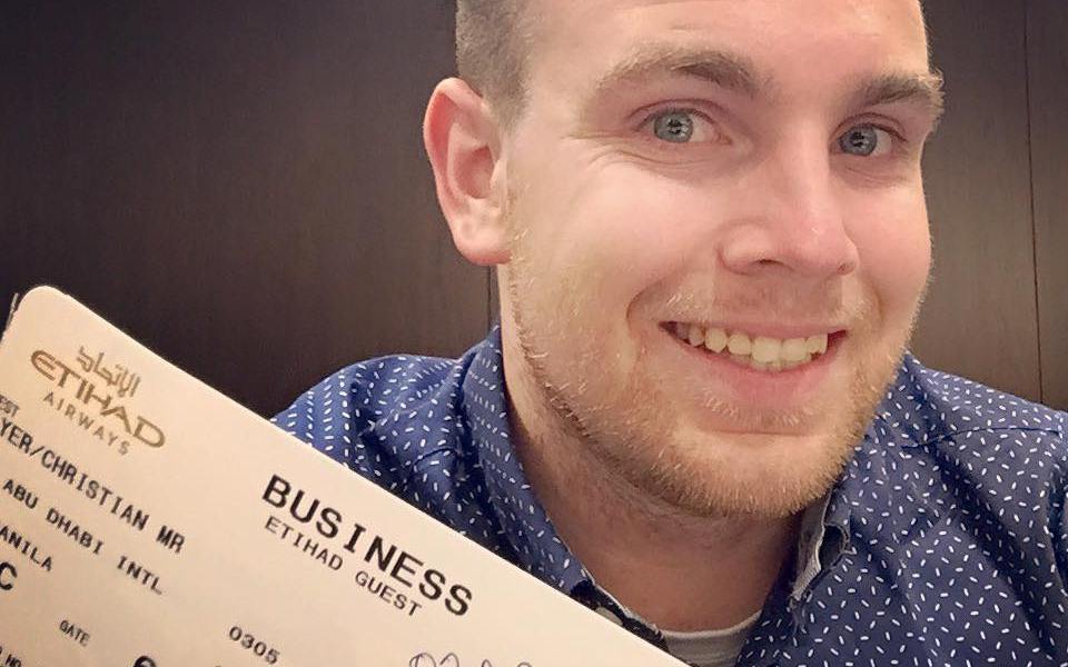Christian Mayer in der Etihad Lounge