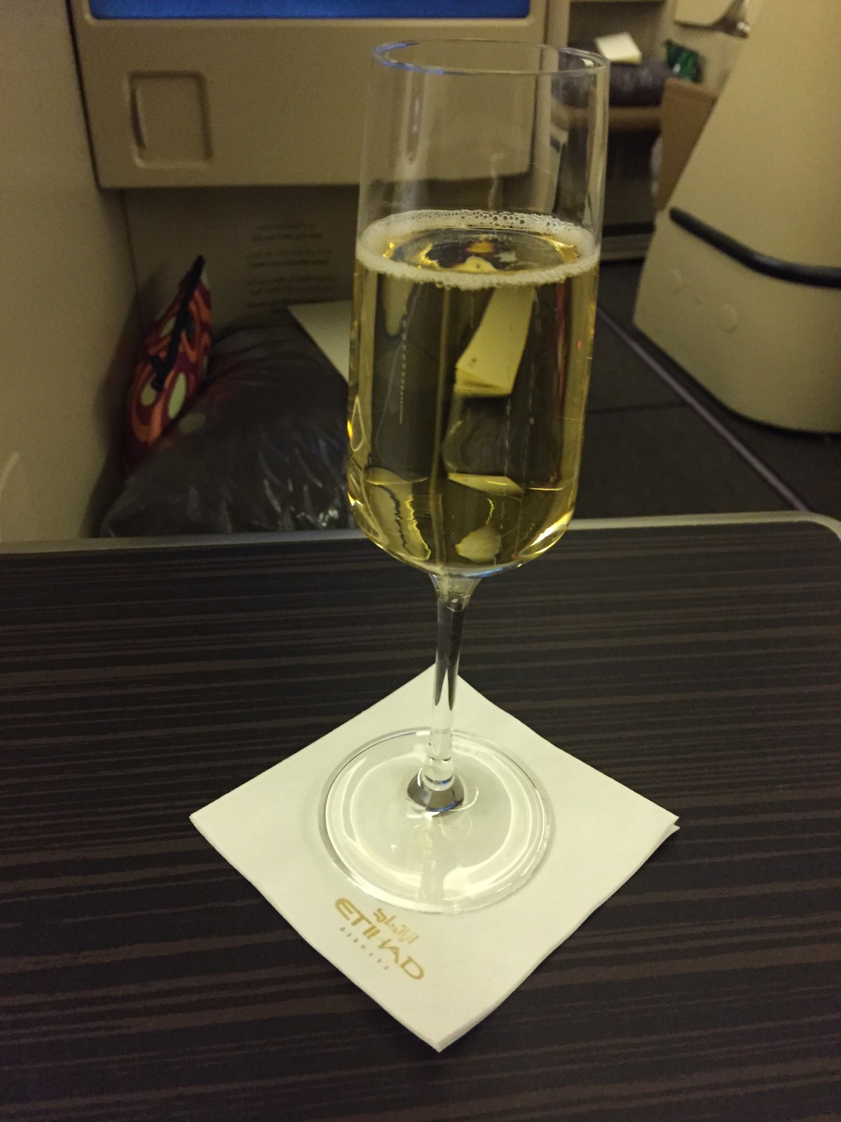 Sekt in der Etihad Airways Business Class