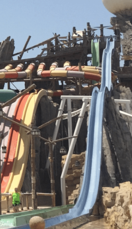 Rutschen von Yas Waterworld